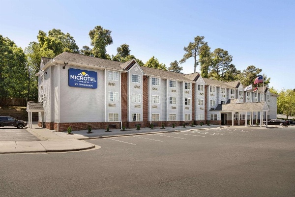 Microtel Inn & Suites by Wyndham Raleigh image 1