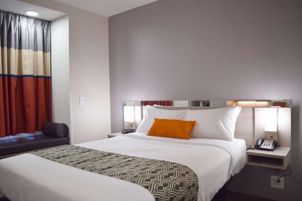 Microtel Inn & Suites by Wyndham Raleigh image 18