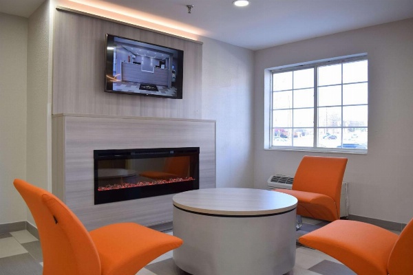 Microtel Inn & Suites by Wyndham Raleigh image 7